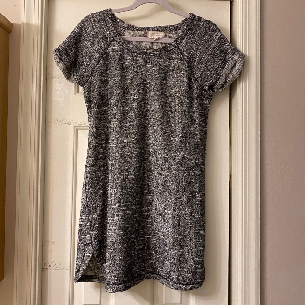 Max Studio Short Sleeve Shift Dress